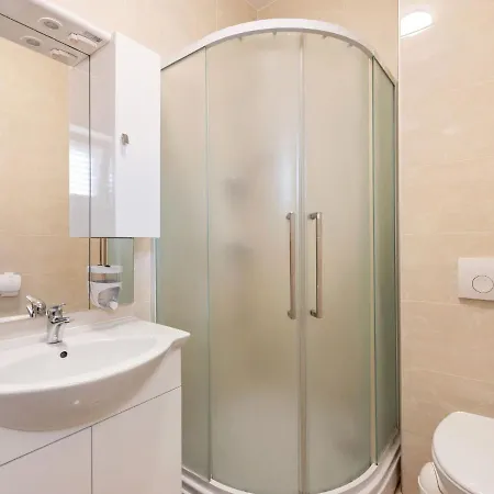 Appartement Simplistic In Nevidane Near The Sea