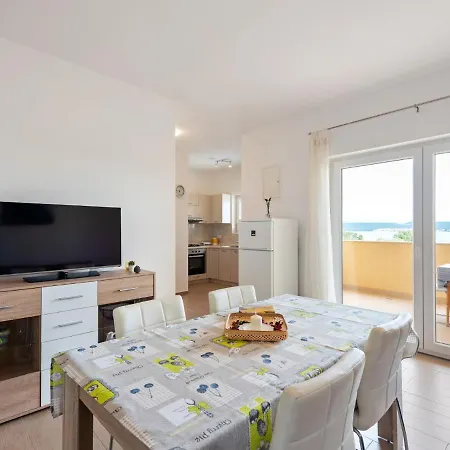Appartement Simplistic In Nevidane Near The Sea